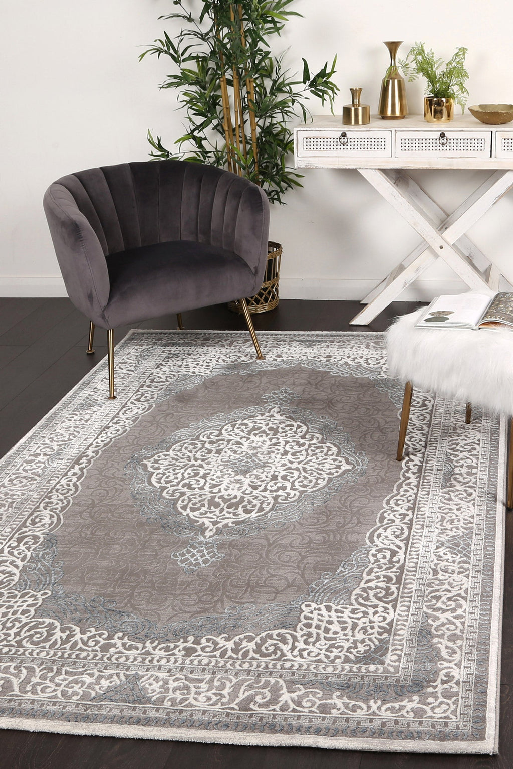 Elara 16868 930 — room or full rug view