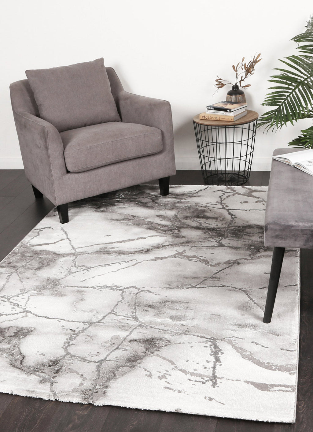 Navaro 23270 295 GREY/BLACK — room or full rug view