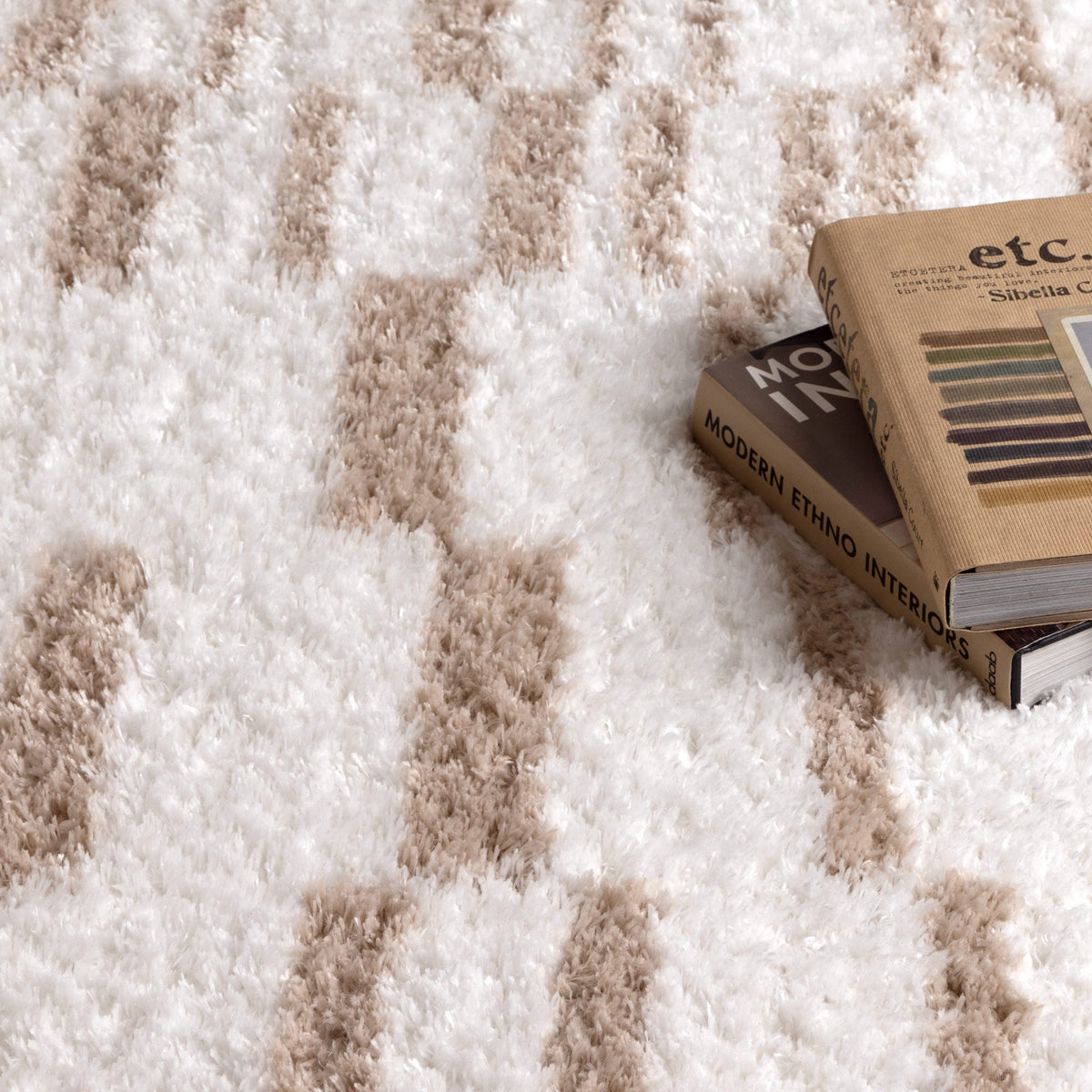 Castello Lines Beige Shaggy Rug - MADRID05 — detail 5