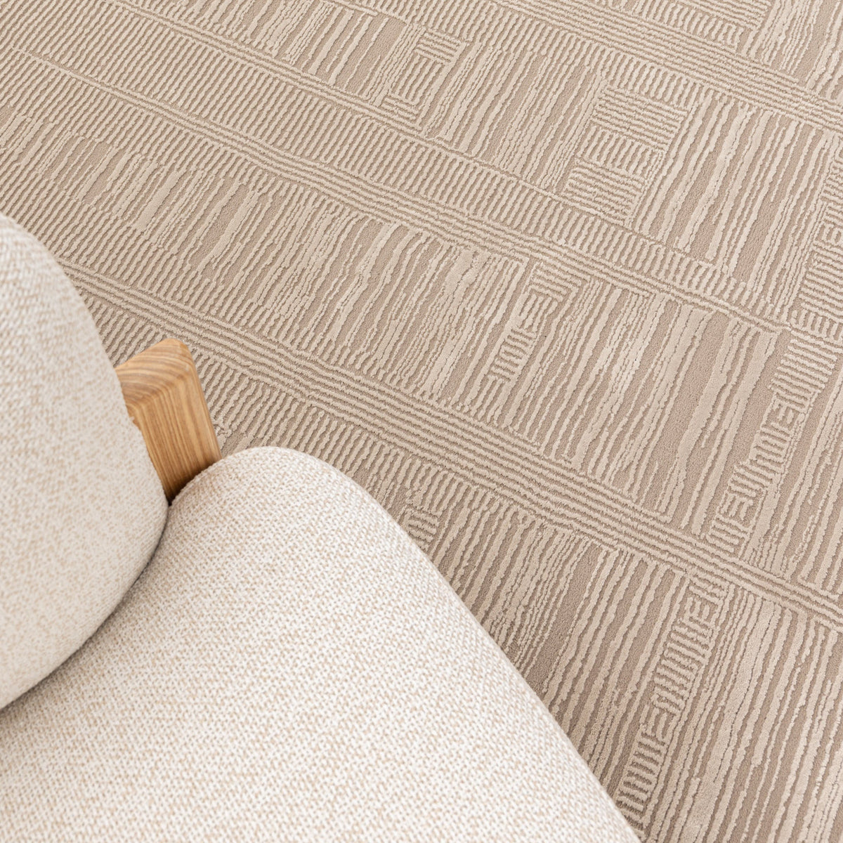 Forma Dimensions Beige Rug S004 — detail 6