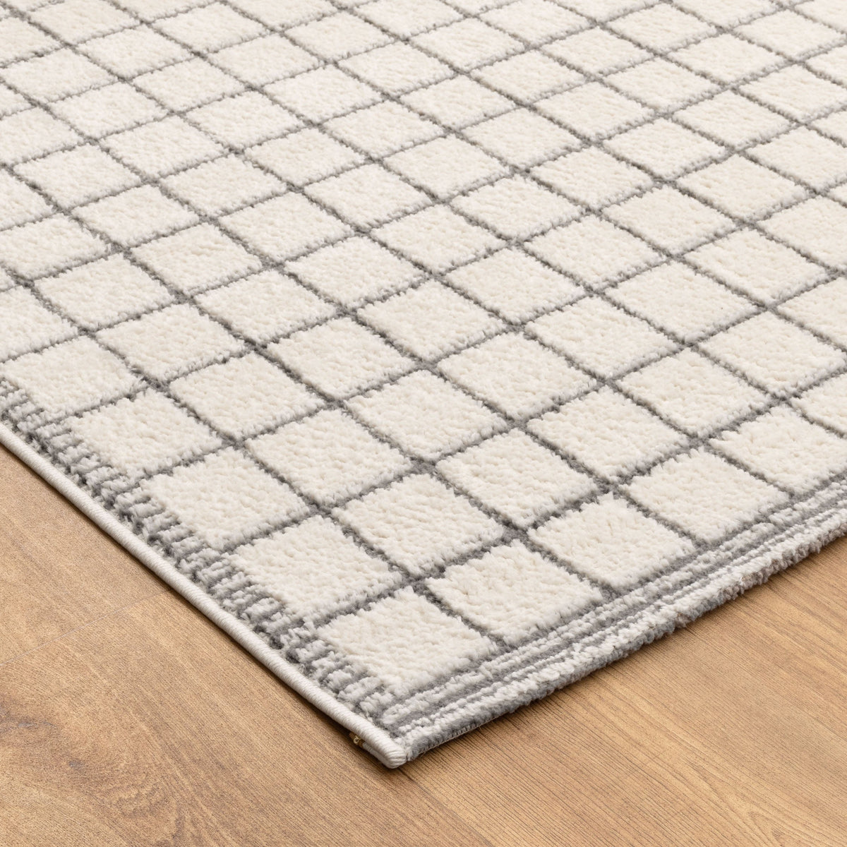 Stratum SL08 — detail 3