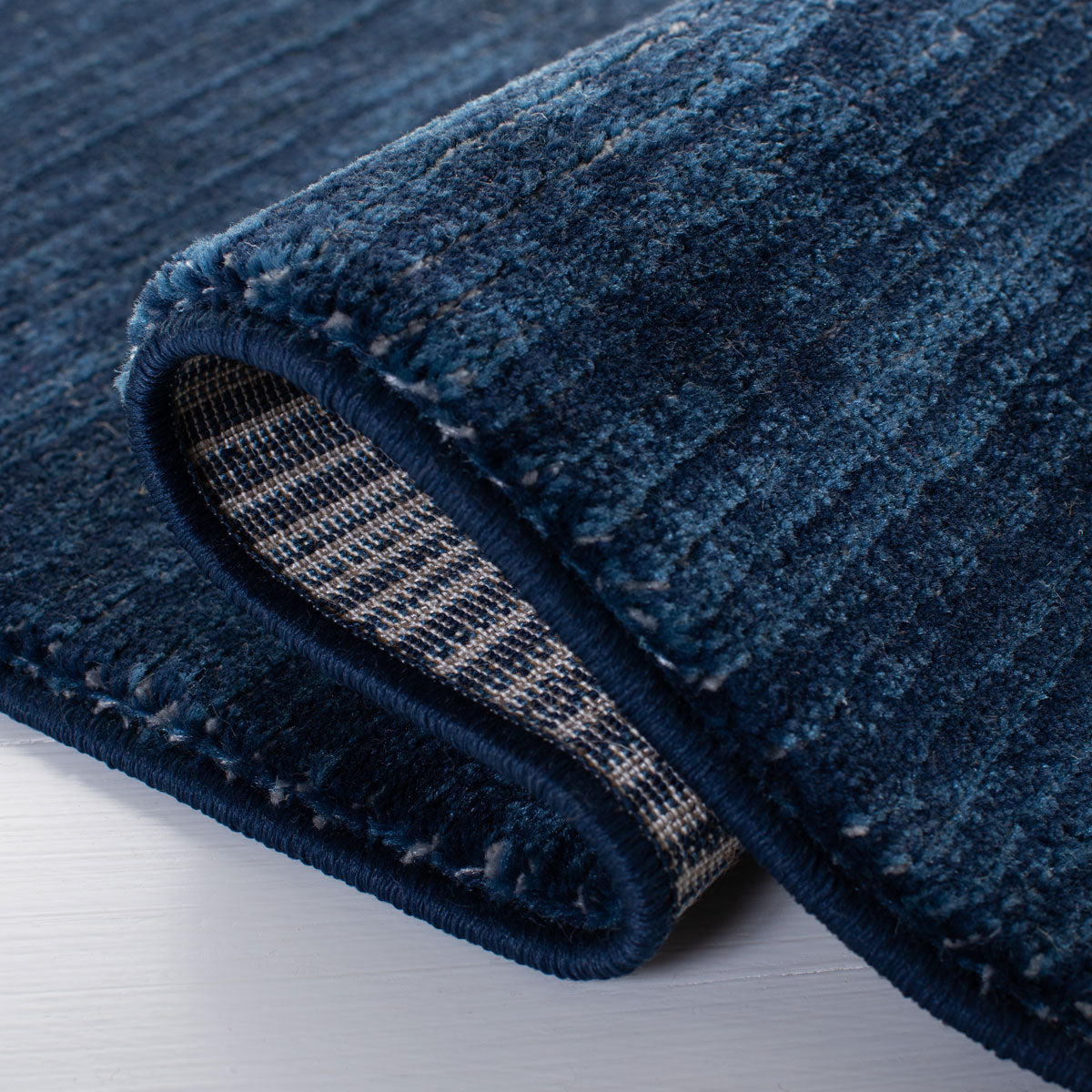 Lucent B066A NAVY / CKM DOVER — detail 4