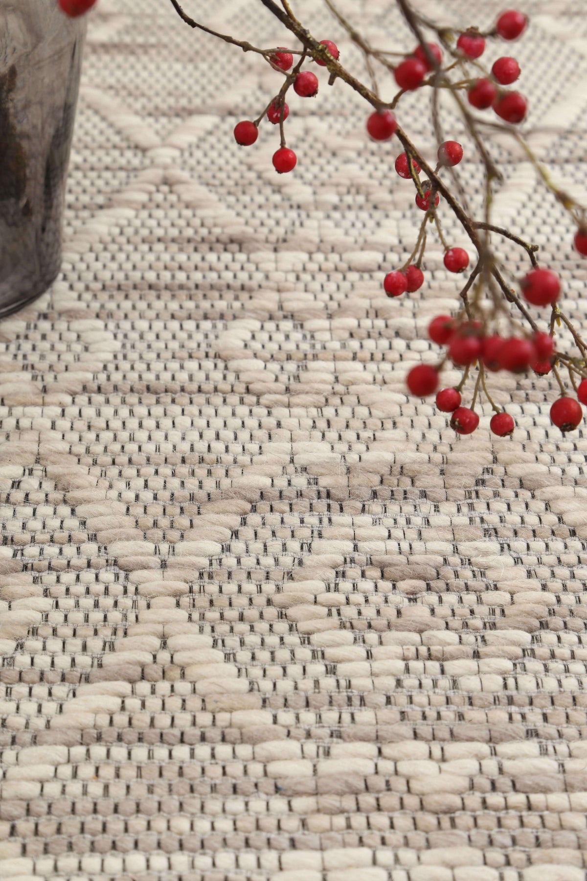 Copacabana Diamond Beige Wool Rug detail 3