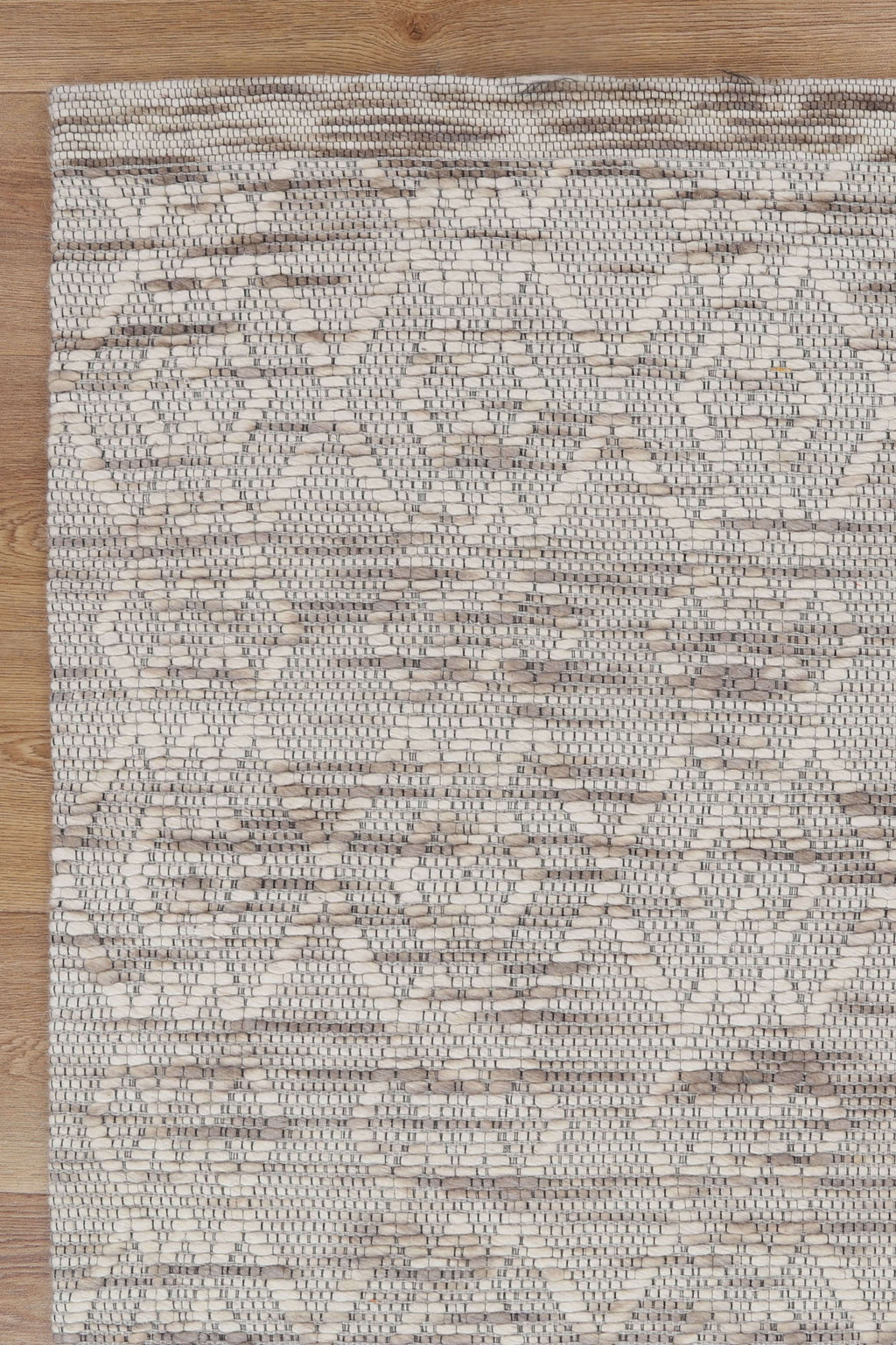 Copacabana Diamond Beige Wool Rug detail 5