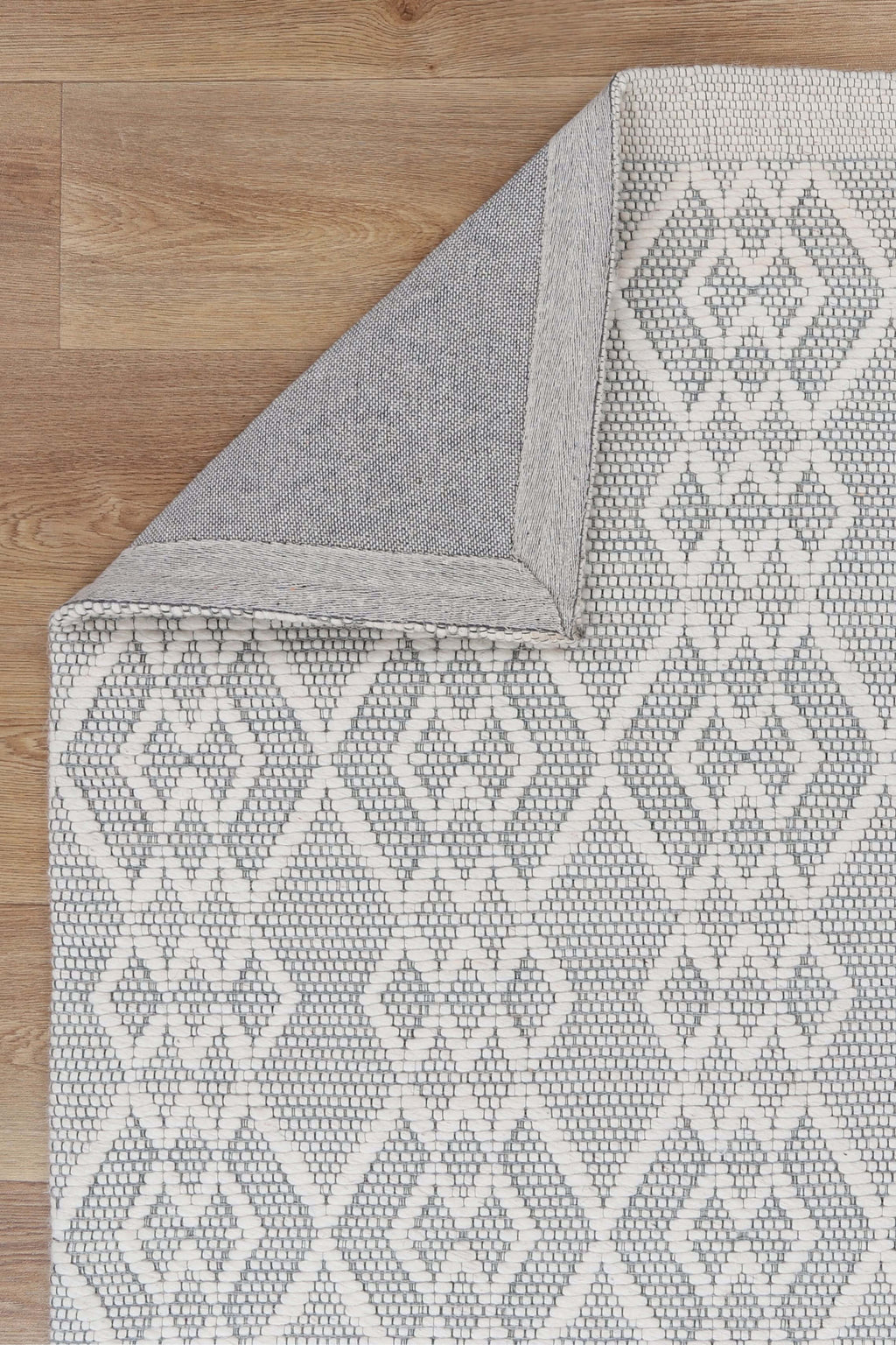 Copacabana Diamond Grey Wool Rug detail 6