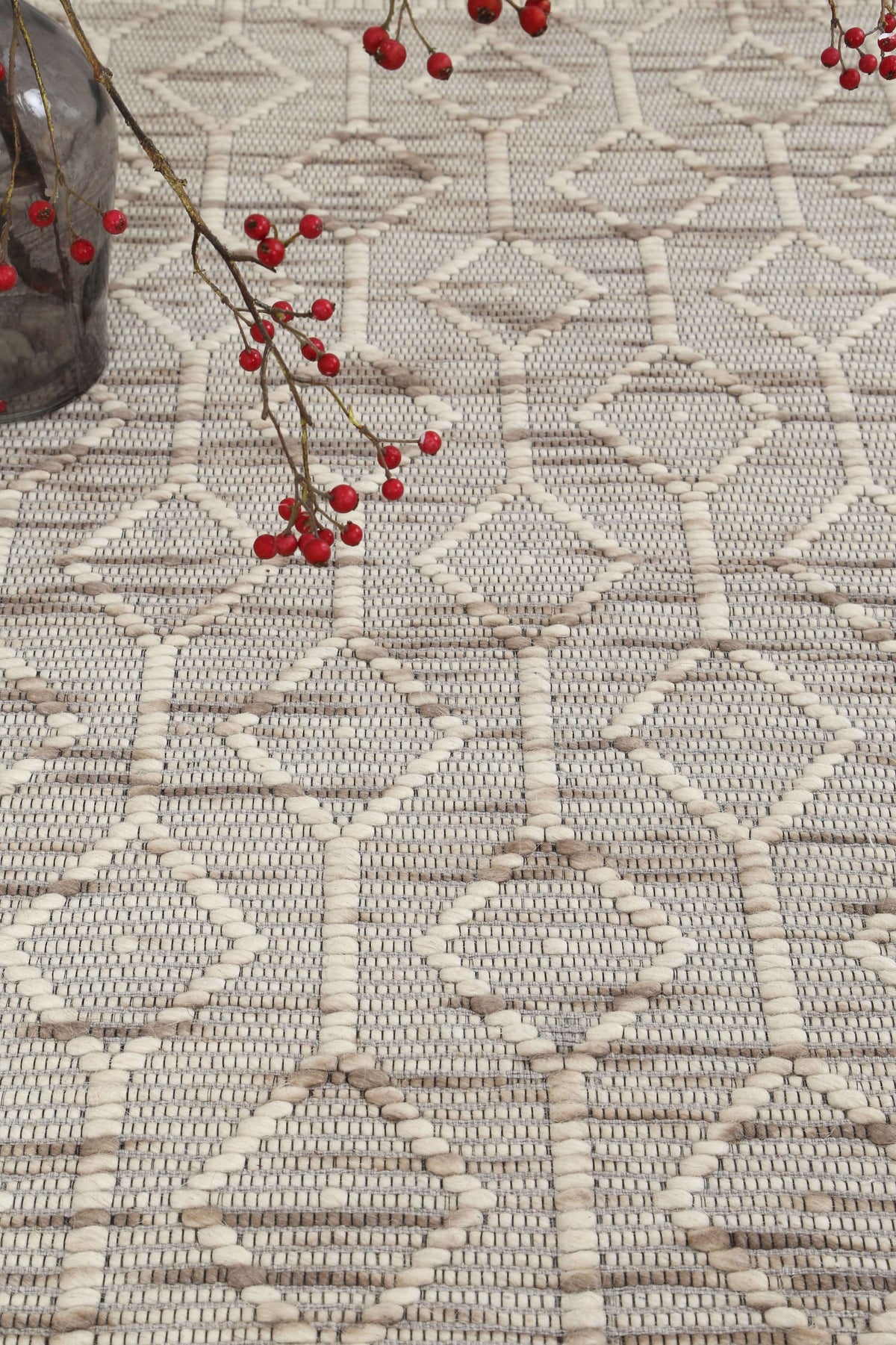 Copacabana Lattice Beige Wool Rug detail 4