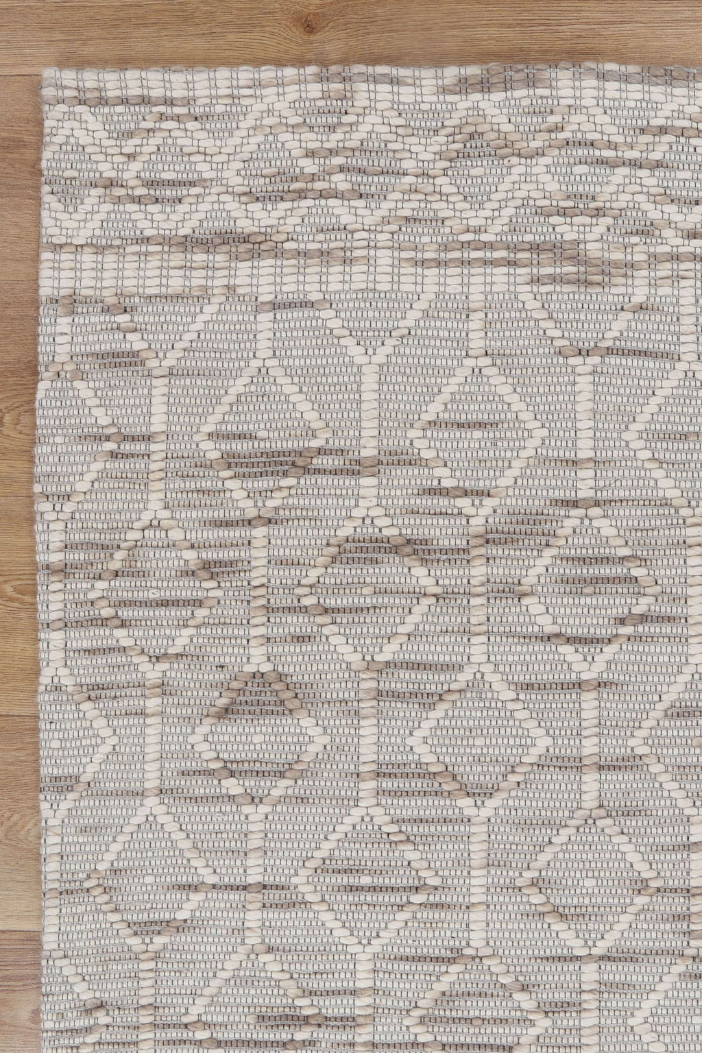 Copacabana Lattice Beige Wool Rug detail 5