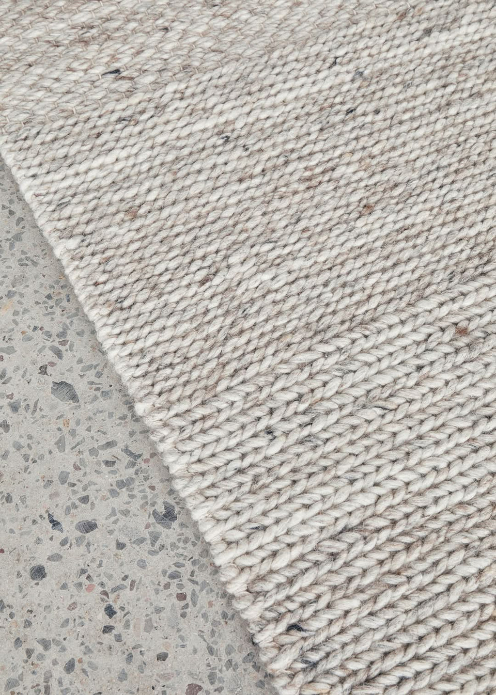 Darren Palmer Paperbark Oatmeal rug – view 5
