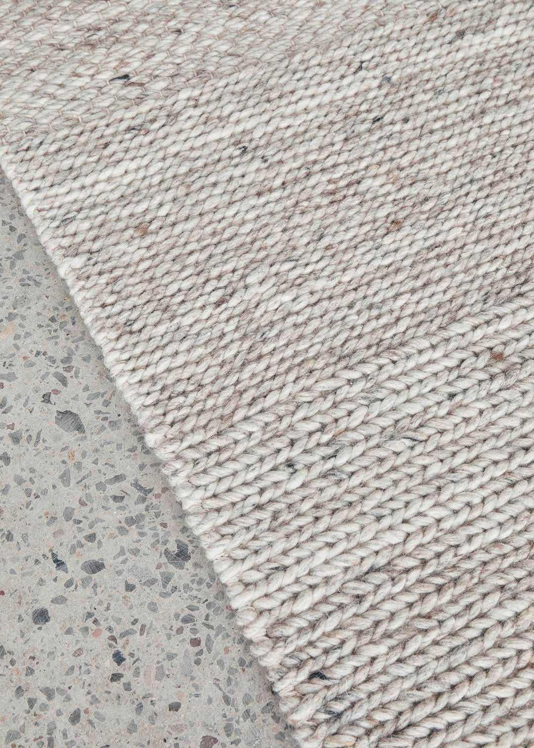 Darren Palmer Paperbark Oatmeal rug – view 5