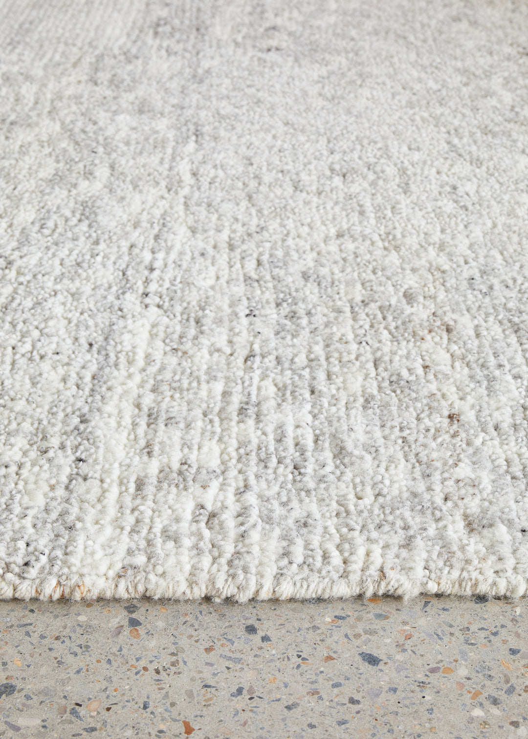 Darren Palmer Travertine Silver rug – view 6