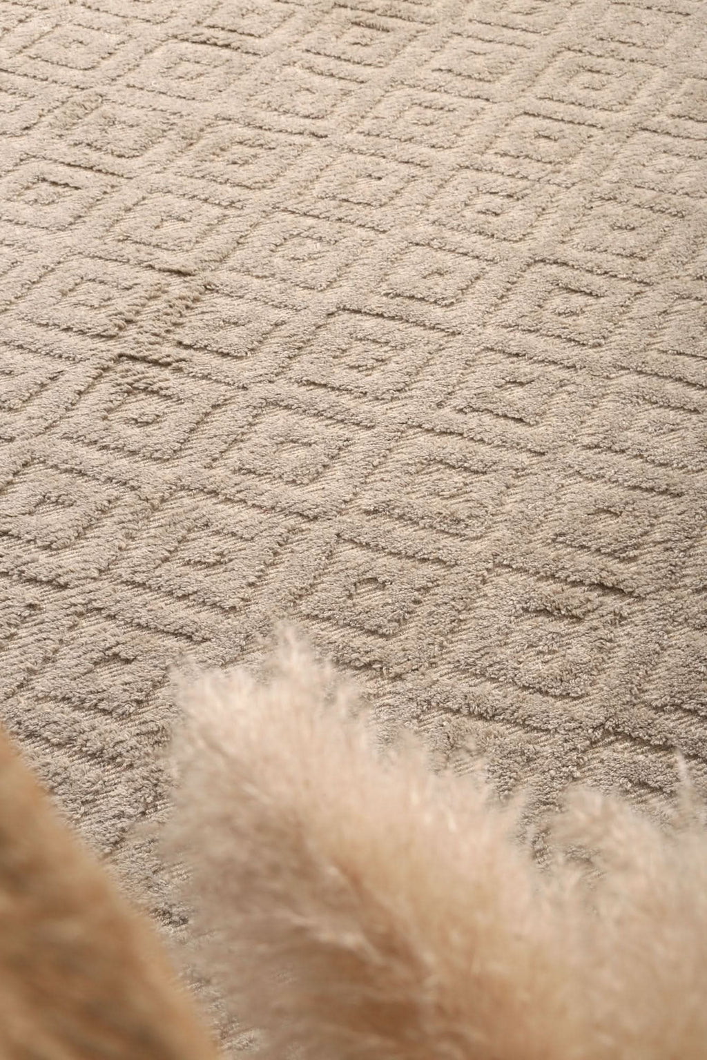 Goa Diamond Wool Blend Ash Rug wool rug – product view 4