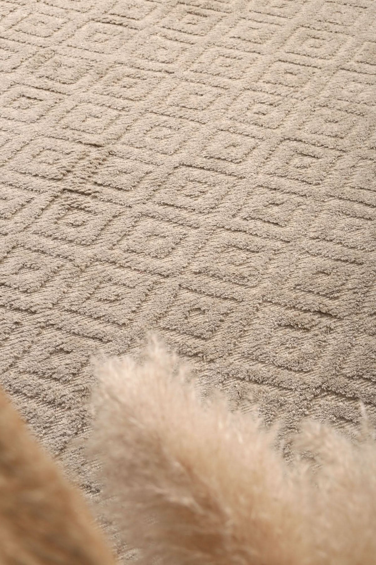 Goa Diamond Wool Blend Ash Rug wool rug – product view 4