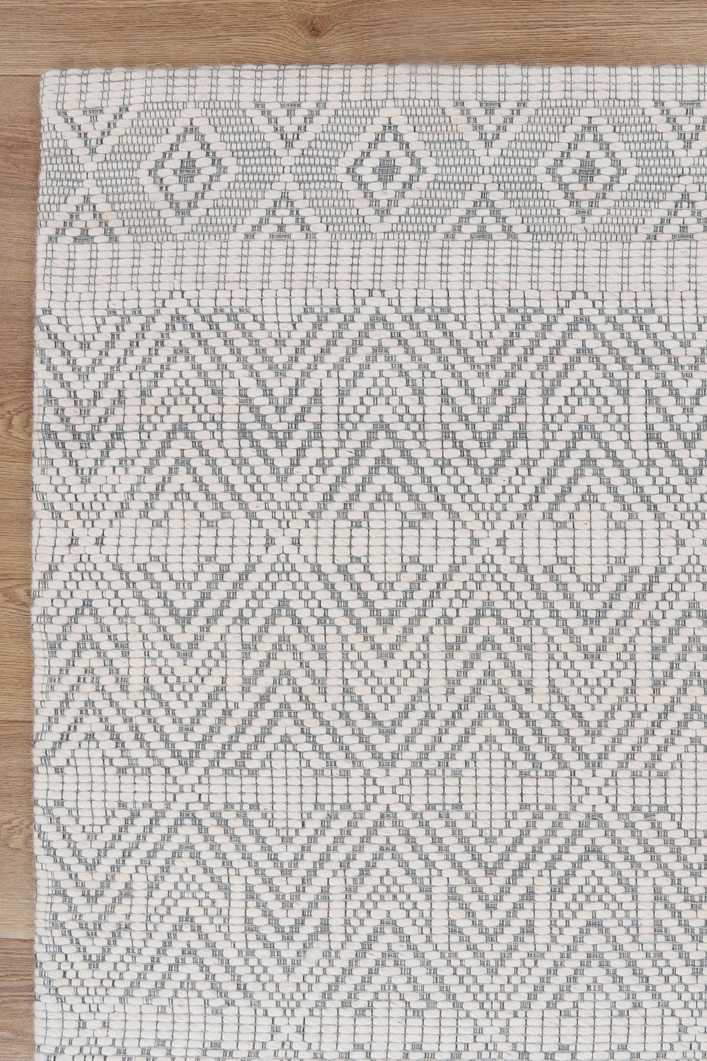 Copacabana Chevron Light Grey Wool Rug room view