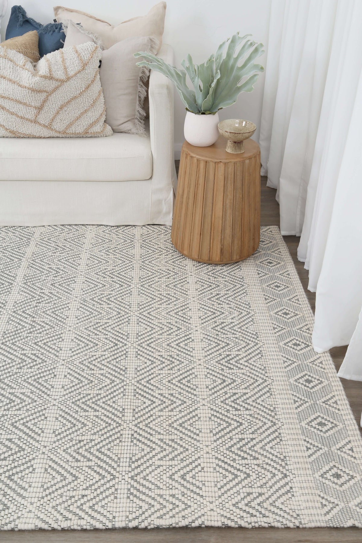 Copacabana Chevron Light Grey Wool Rug lifestyle view
