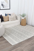 Copacabana Chevron Light Grey Wool Rug close-up