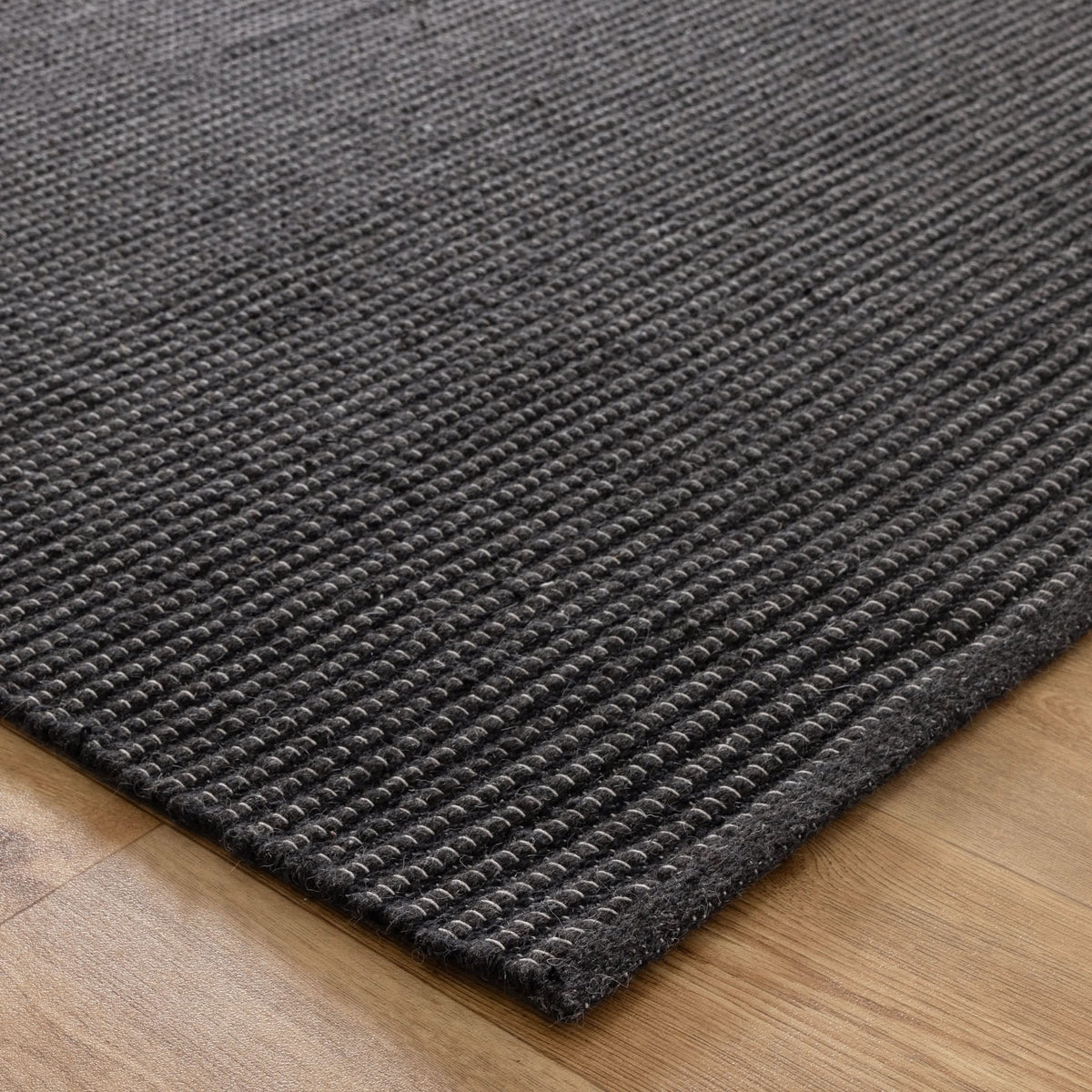Nature BLACK WOOL RUG wool rug – product view 5