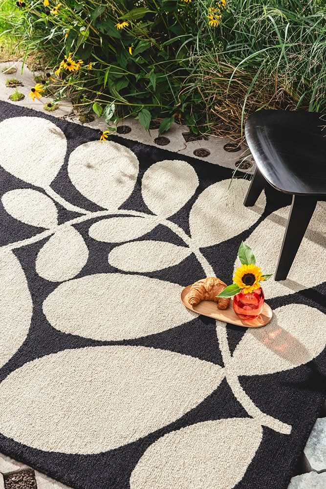 Orla Kiely Platano Black Outdoor Rug 464205