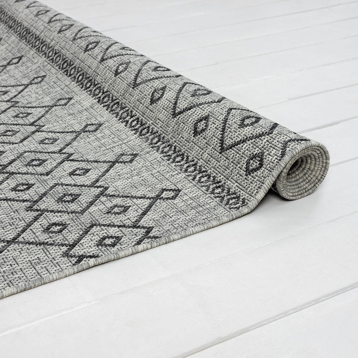 Alfresco 423 Lava Hallway Runner