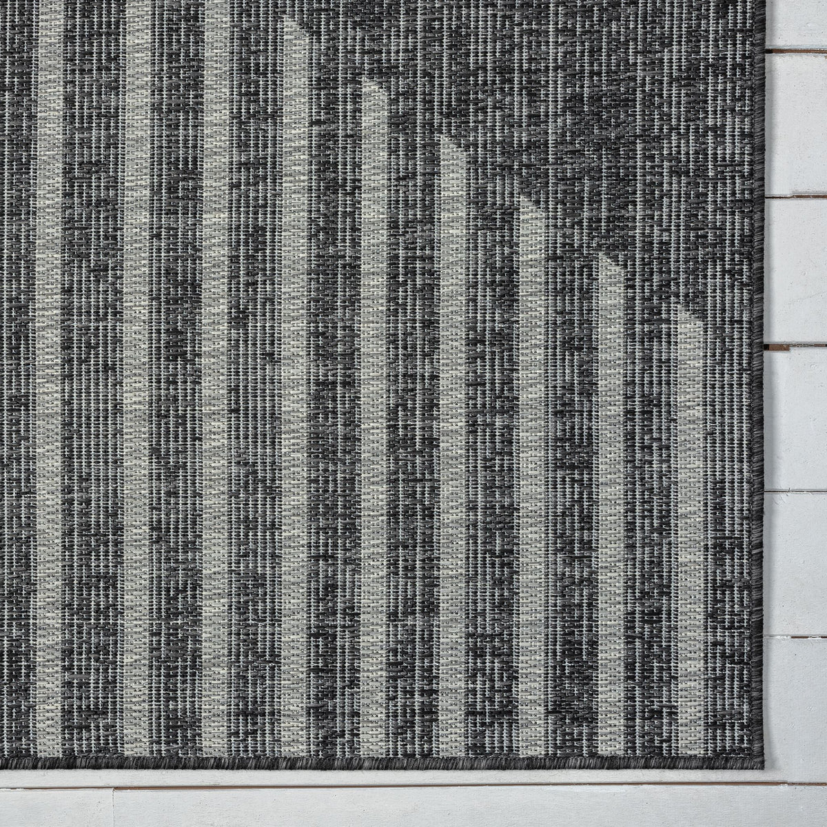 Alfresco 425 Ebony Turkish Rug