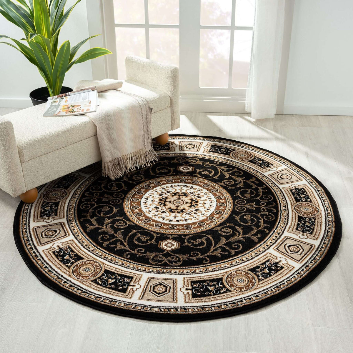 Estate 511 Black Round Rug