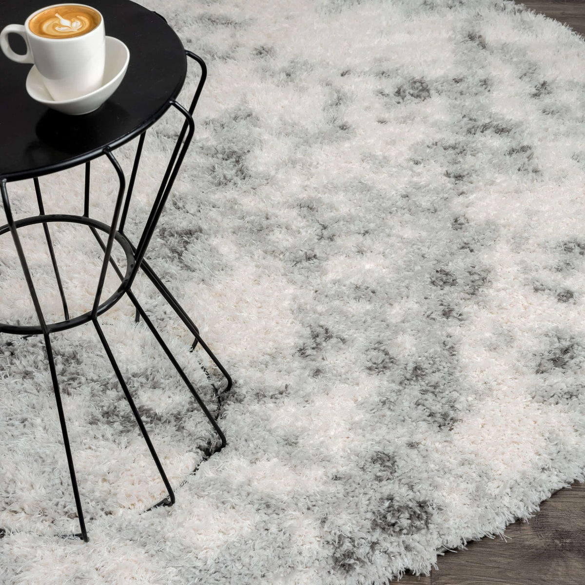 Plushy 389 Ash Round Rug