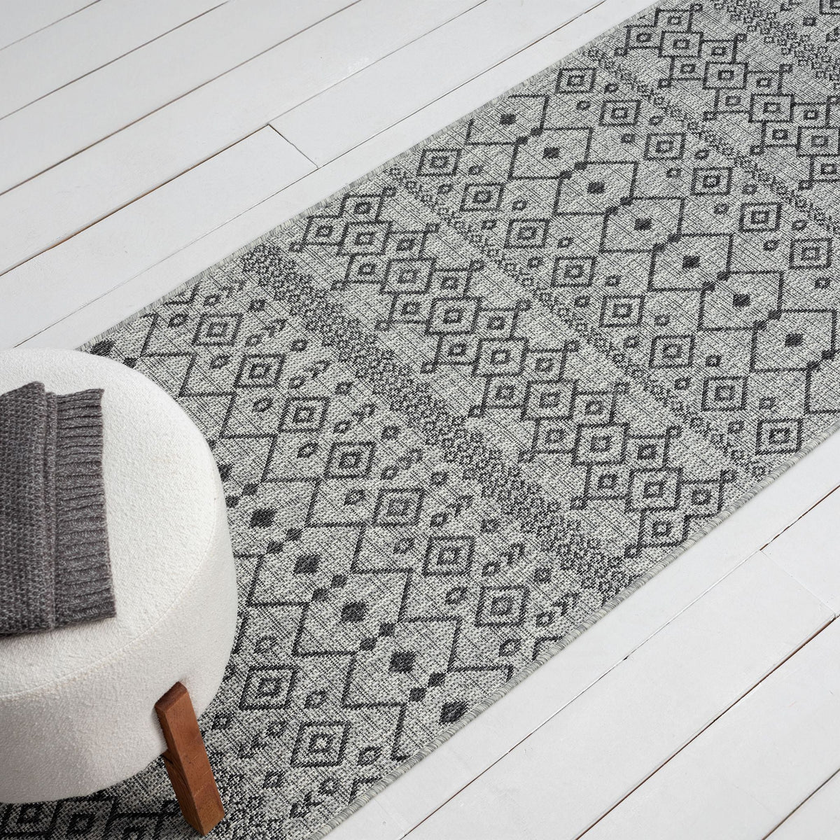 Alfresco 423 Lava Hallway Runner