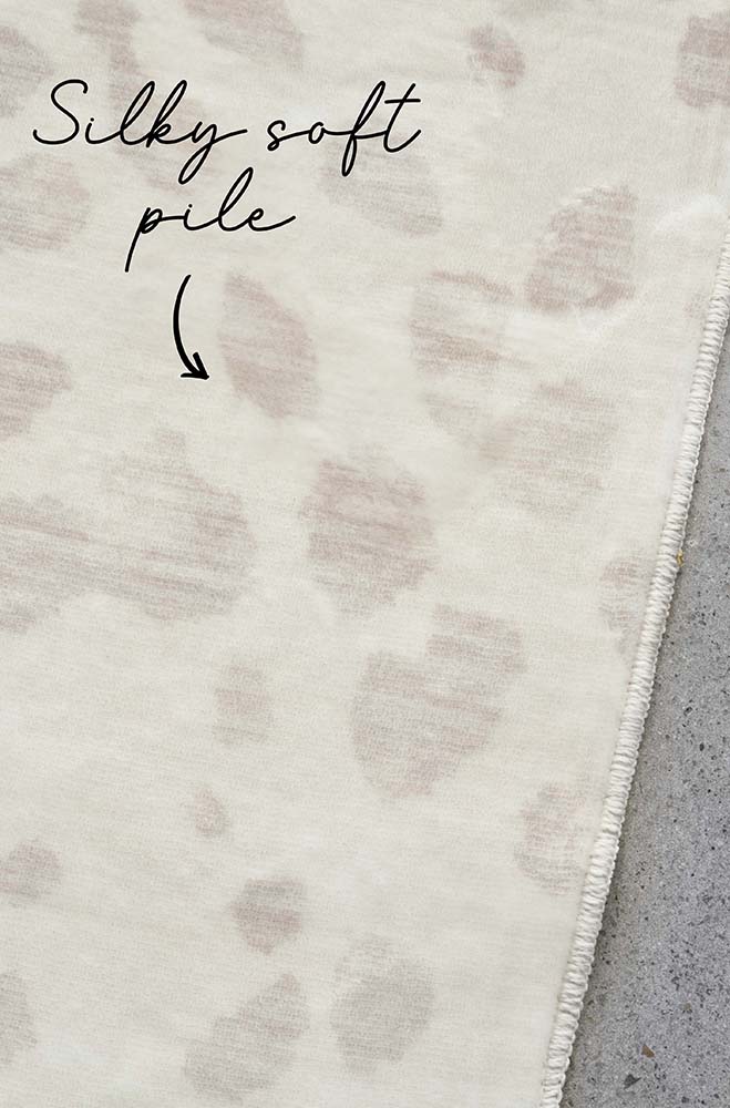 Revive Mila Natural machine washable rug – view 4
