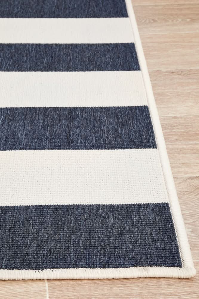 Shoreline 4444 Navy White Outdoor Rug