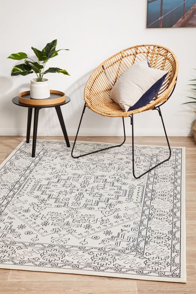 Shoreline 5555 White Outdoor Rug