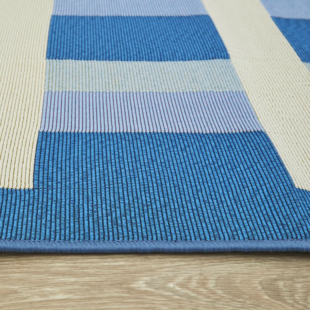 Veduta Lattice Blue Outdoor Rug