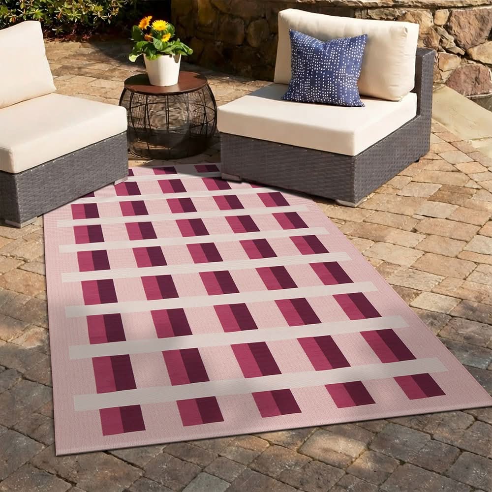 Veduta Lattice Pink Outdoor Rug