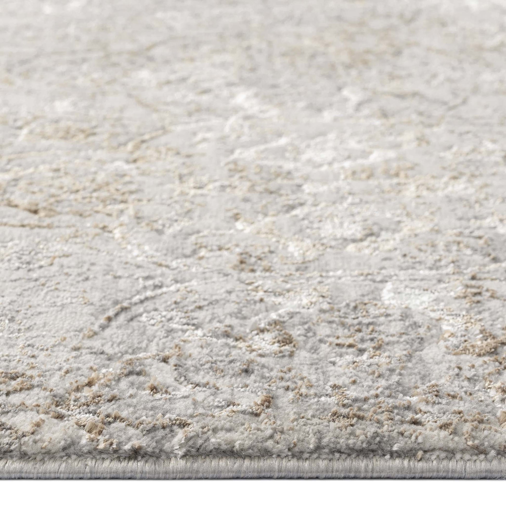 Luxe Soft Elegance 29 Beige-This exquisite collection is made up of highly versatile designs presented on multi-textured, stain-hiding backgrounds. The harmonious, soft tone colour-scheme used in these rugs makes this range suitable for a large variety of